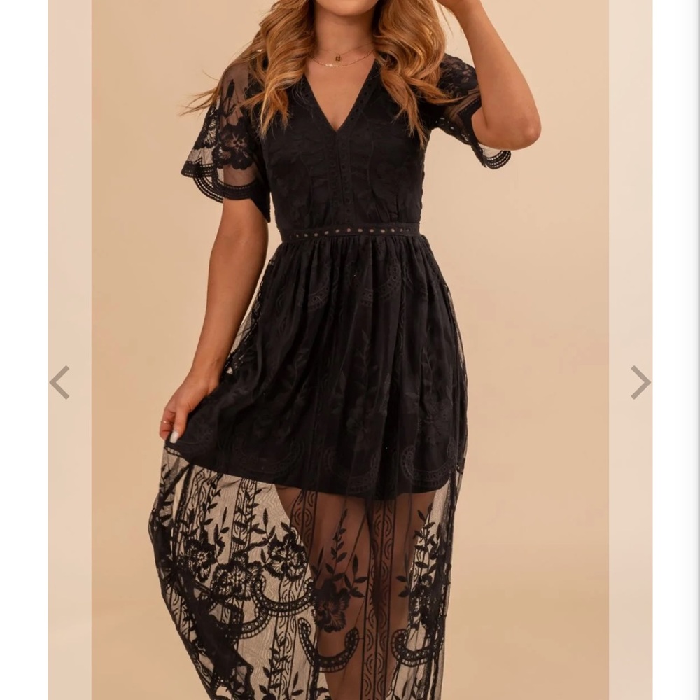 Vici: (L) Black Boho Lace Maxi dress. Short sleeves. Brand new.